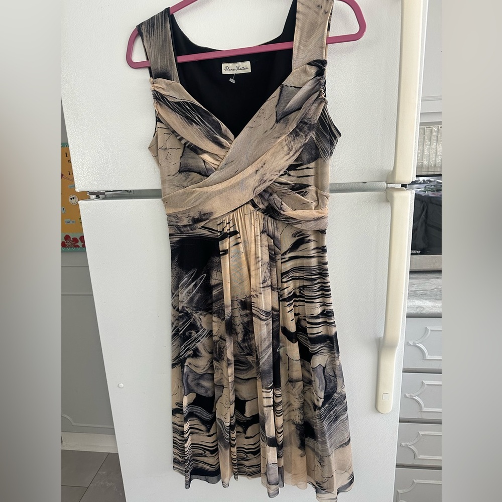 Chic Elana Katan Black and Cream Flowing Dress